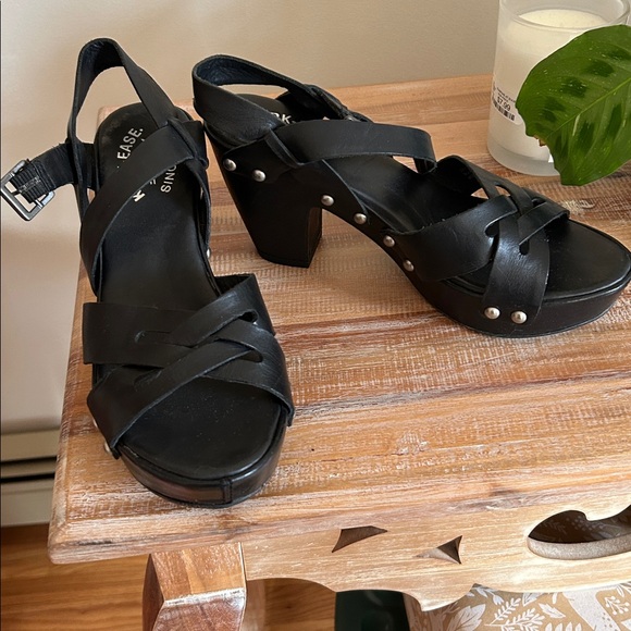 Kork-Ease Platform Sandals. - Picture 2 of 4